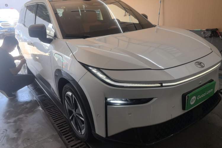 Used Toyota BZ 3X 2025 520 Pro+ LiDAR Edition Front Right 45 Deg