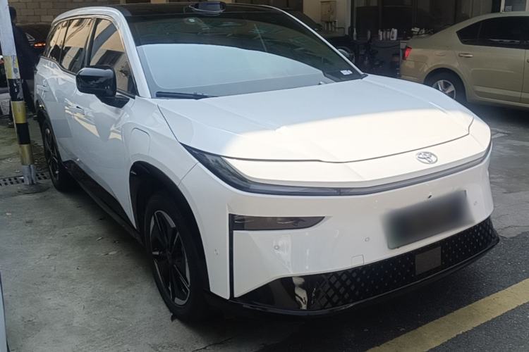 Used Toyota BZ 3X 2025 520 Pro LiDAR Edition Front Right 45 Deg