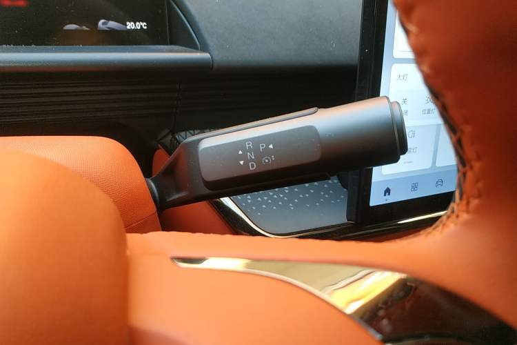 Used Toyota BZ 3X 2025 520 Pro LiDAR Edition Gear Lever