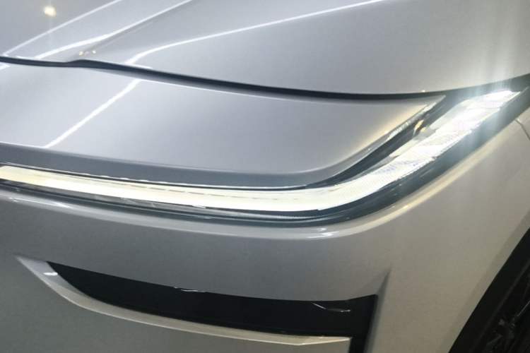 Used Toyota BZ 3X 2025 520 Pro LiDAR Edition Left Front Headlight