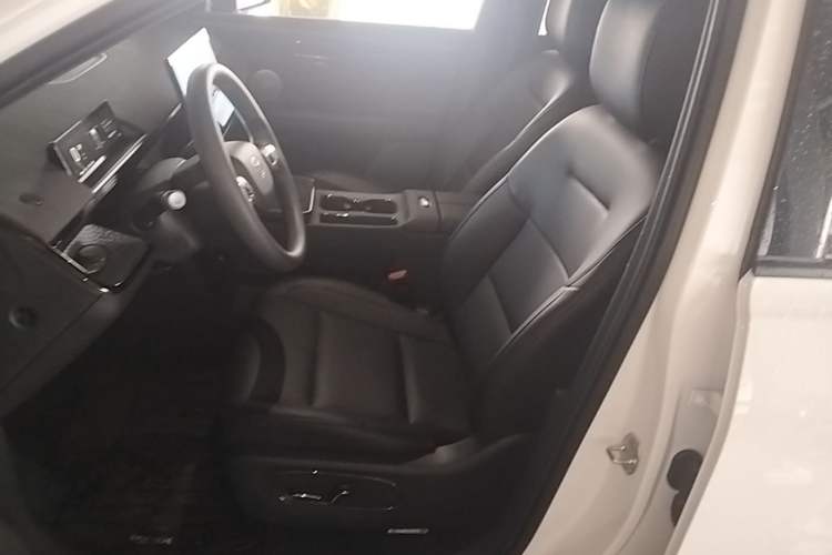 Used Toyota BZ 3X 2025 430 Air Left Front Seat