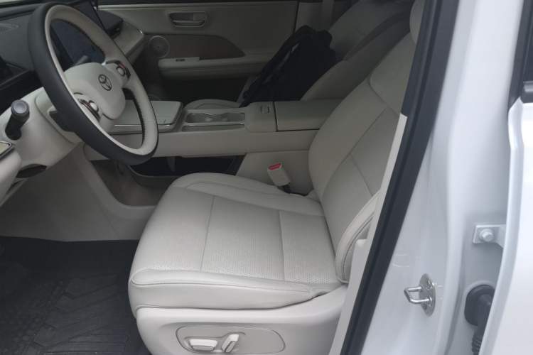 Used Toyota BZ 3X 2025 520 Pro LiDAR Edition Left Front Seat