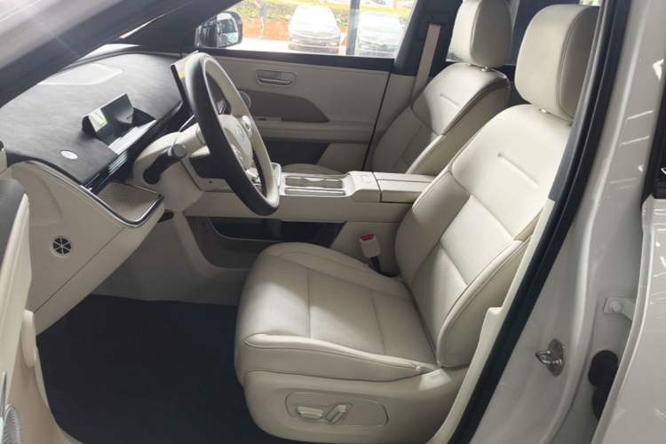 Used Toyota BZ 3X 2025 520 Pro+ LiDAR Edition Left Front Seat
