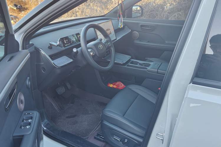 Used Toyota BZ 3X 2025 520 Pro+ LiDAR Edition Left Front Seat