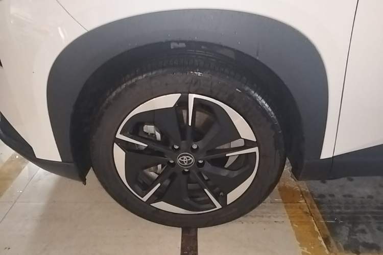 Used Toyota BZ 3X 2025 430 Air Left Front Wheel Hub