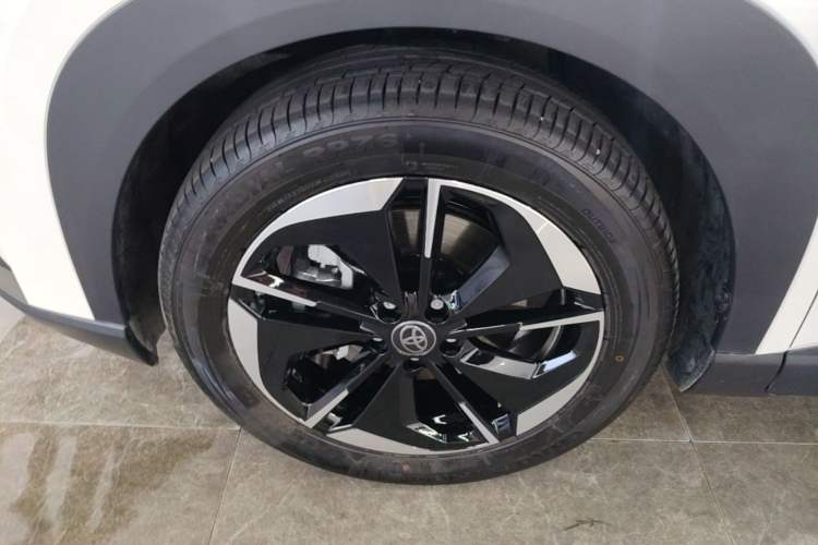 Used Toyota BZ 3X 2025 520 Pro Left Front Wheel Hub