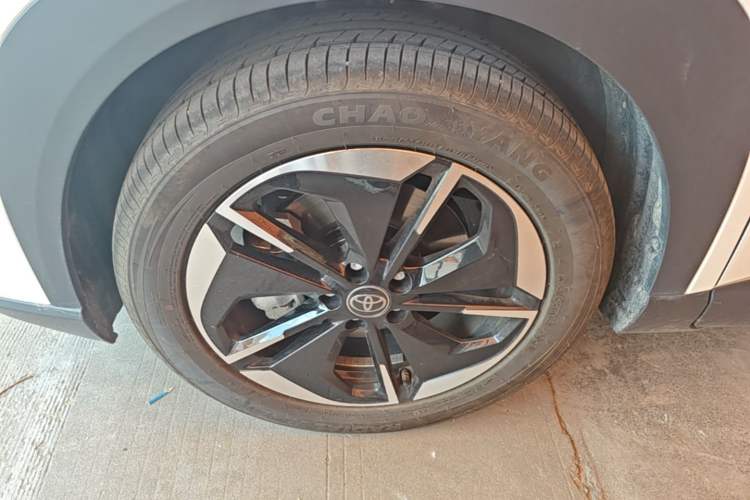 Used Toyota BZ 3X 2025 520 Pro Left Front Wheel Hub