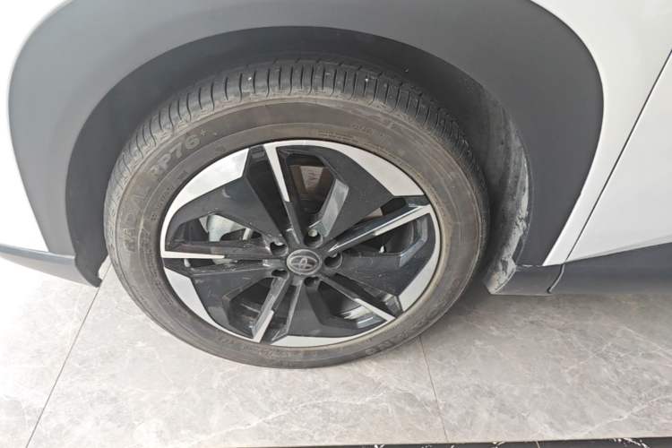 Used Toyota BZ 3X 2025 520 Pro Left Front Wheel Hub
