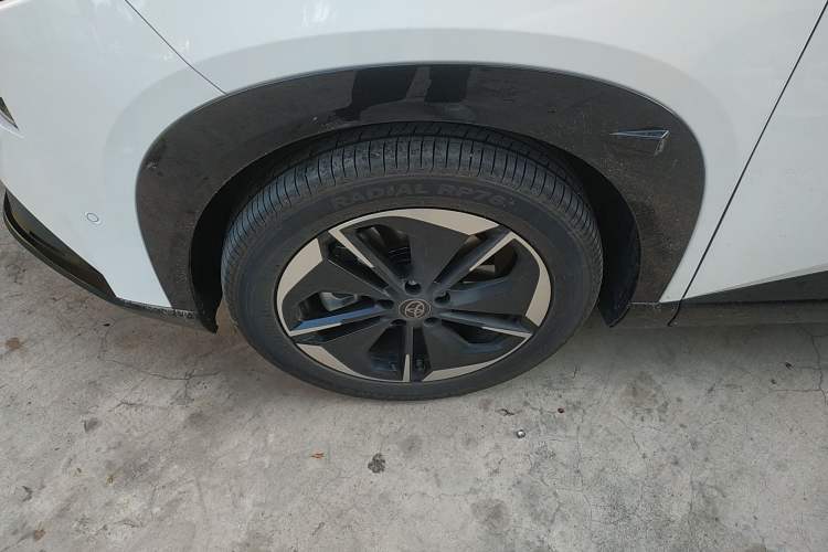 Used Toyota BZ 3X 2025 520 Pro LiDAR Edition Left Front Wheel Hub