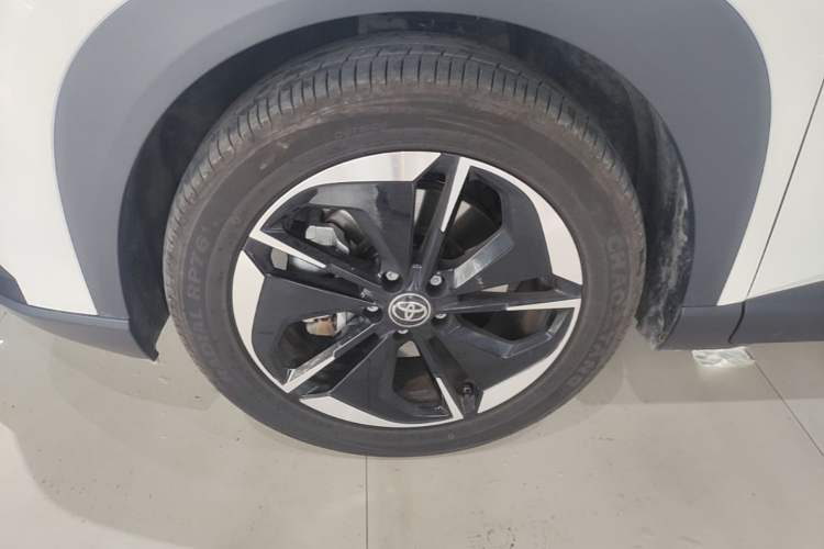 Used Toyota BZ 3X 2025 430 Air Left Front Wheel Hub