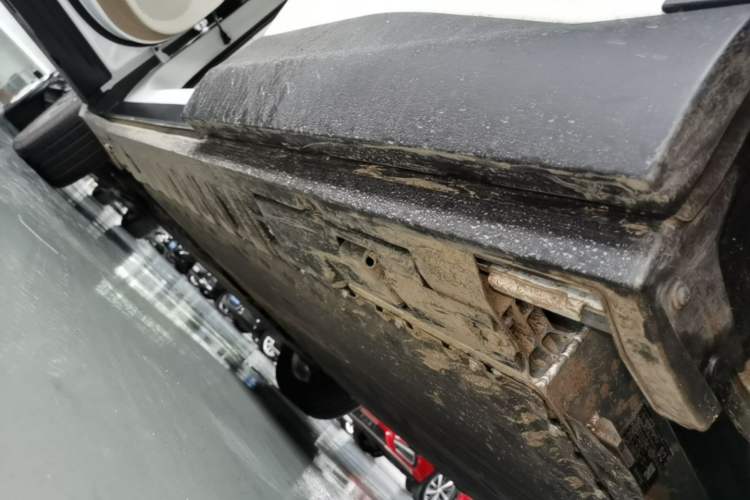 Used Toyota BZ 3X 2025 520 Pro Left Side Sill