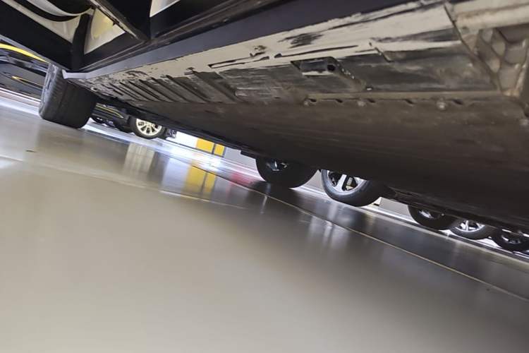 Used Toyota BZ 3X 2025 430 Air Left Side Sill