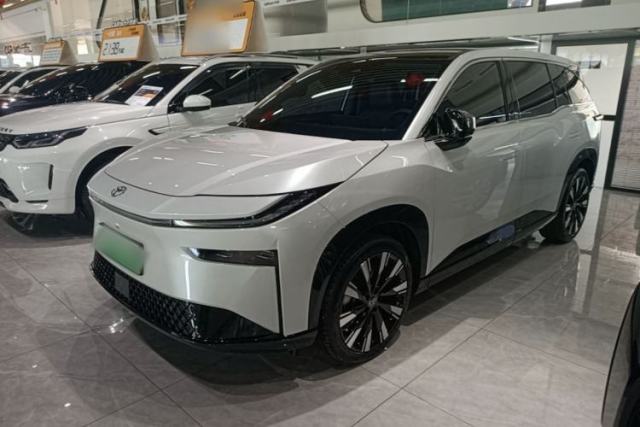 Toyota BZ 3X 2025 610 Max usado