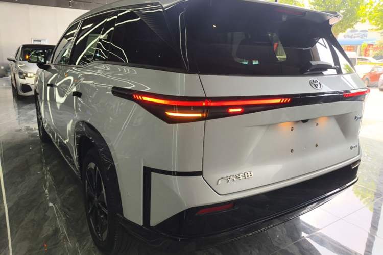 Used Toyota BZ 3X 2025 520 Pro+ LiDAR Edition Rear Left 45 Deg