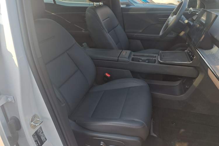 Used Toyota BZ 3X 2025 520 Pro+ LiDAR Edition Right Front Seat