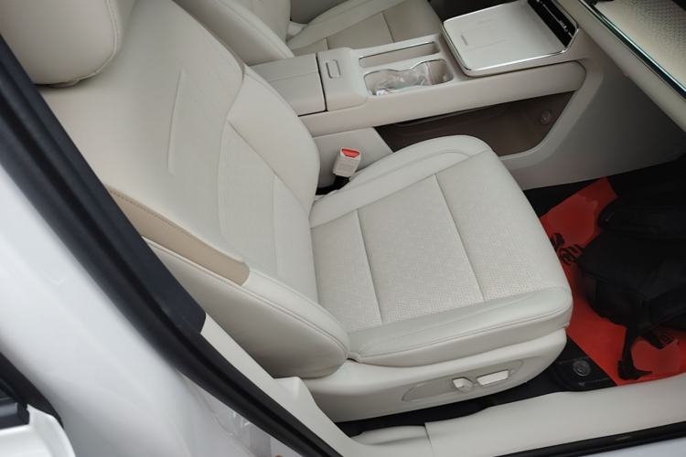 Used Toyota BZ 3X 2025 520 Pro+ LiDAR Edition Right Front Seat