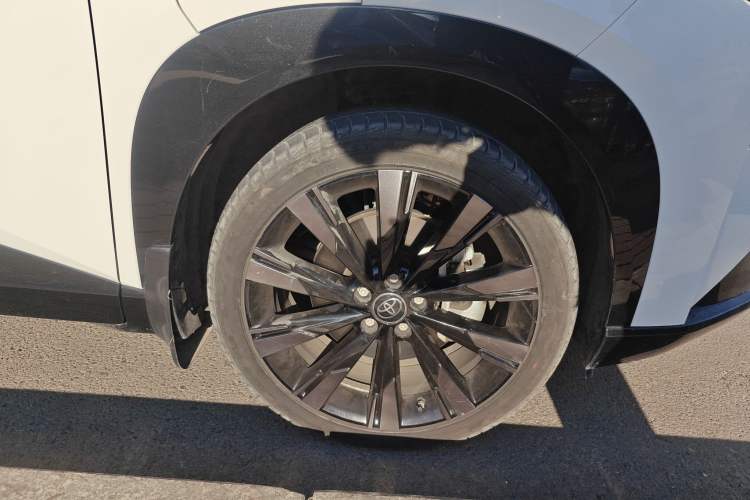 Used Toyota BZ 3X 2025 610 Max Right Front Wheel Hub