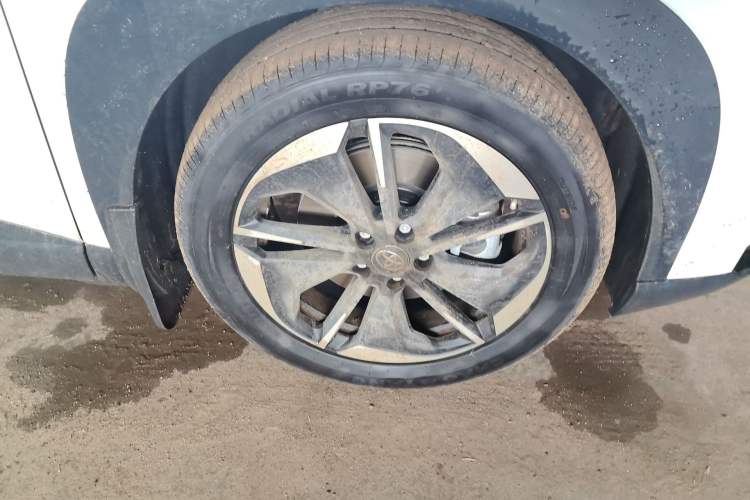 Used Toyota BZ 3X 2025 430 Air+ Right Front Wheel Hub