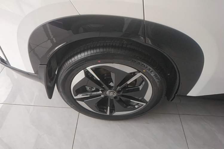 Used Toyota BZ 3X 2025 520 Pro+ Right Rear Wheel Hub