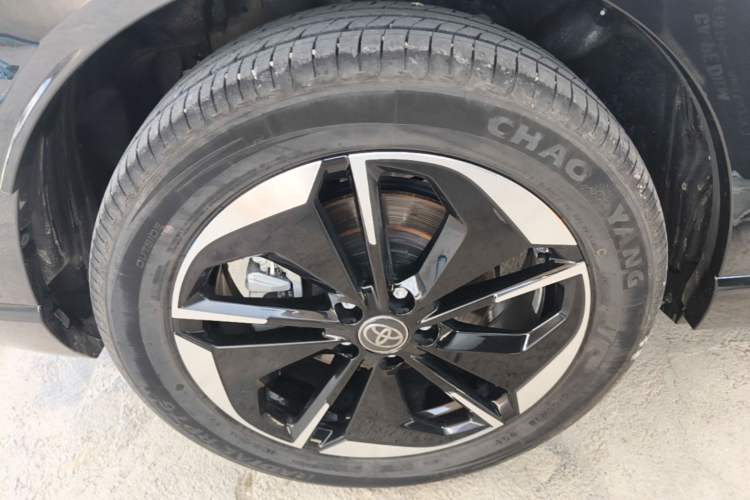 Used Toyota BZ 3X 2025 520 Pro+ LiDAR Edition Right Rear Wheel Hub