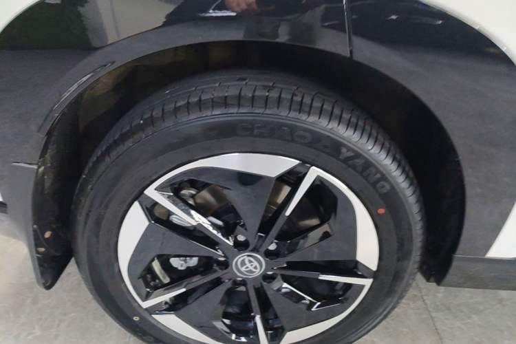 Used Toyota BZ 3X 2025 520 Pro LiDAR Edition Right Rear Wheel Hub