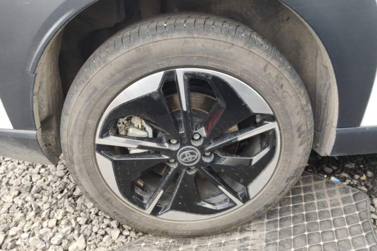 Used Toyota BZ 3X 2025 520 Pro Right Rear Wheel Hub