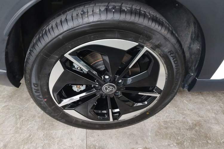 Used Toyota BZ 3X 2025 520 Pro Right Rear Wheel Hub