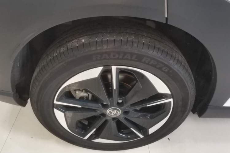 Used Toyota BZ 3X 2025 520 Pro Right Rear Wheel Hub