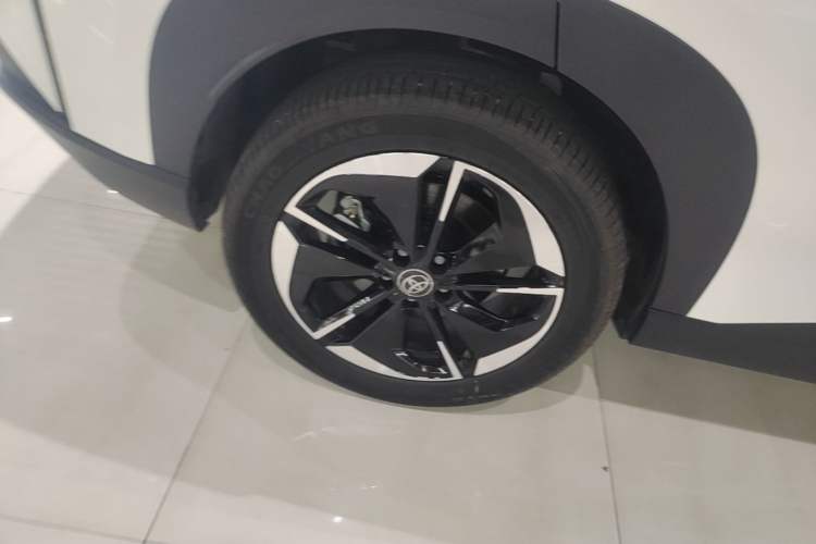 Used Toyota BZ 3X 2025 430 Air Right Rear Wheel Hub