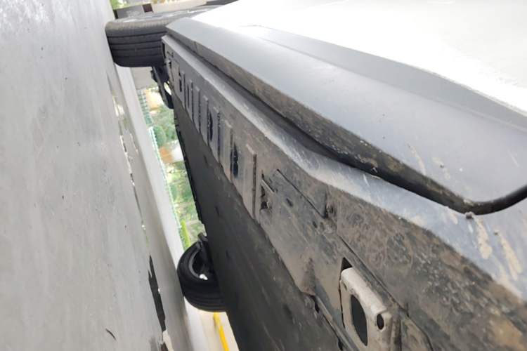 Used Toyota BZ 3X 2025 430 Air Right Side Sill
