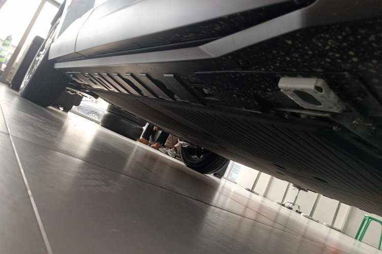 Used Toyota BZ 3X 2025 520 Pro Right Side Sill