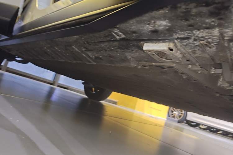 Used Toyota BZ 3X 2025 430 Air Right Side Sill