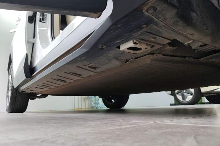 Used Toyota BZ 3X 2025 520 Pro Right Side Sill