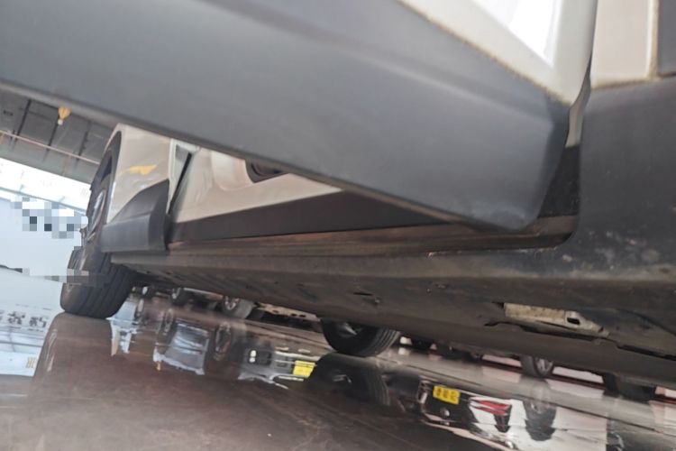 Used Toyota BZ 3X 2025 520 Pro Right Side Sill