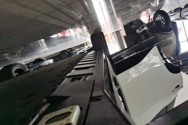 Used Toyota BZ 3X 2025 520 Pro LiDAR Edition Right Side Sill