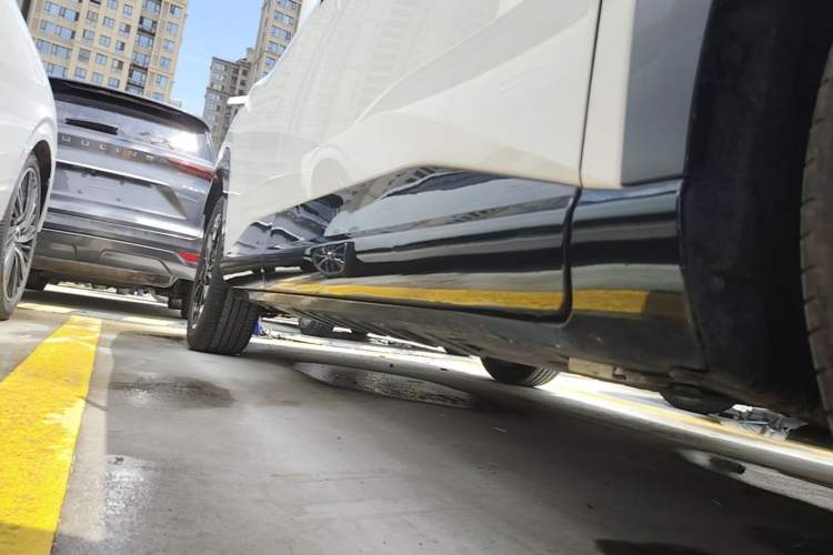 Used Toyota BZ 3X 2025 520 Pro+ LiDAR Edition Right Side Sill