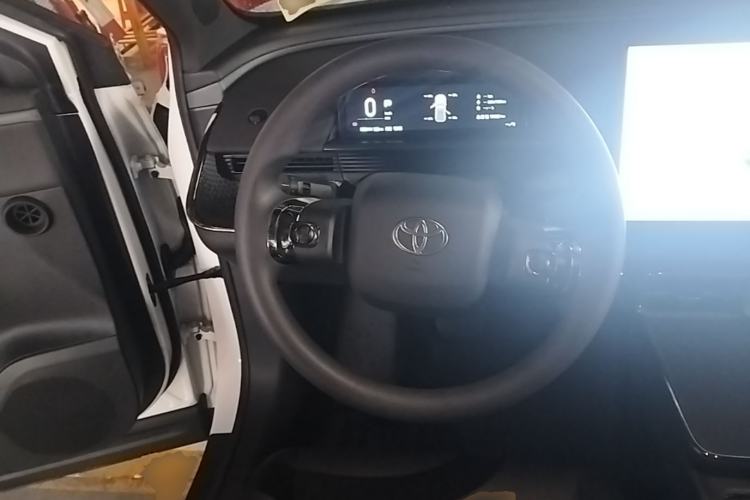 Used Toyota BZ 3X 2025 430 Air Steering Wheel
