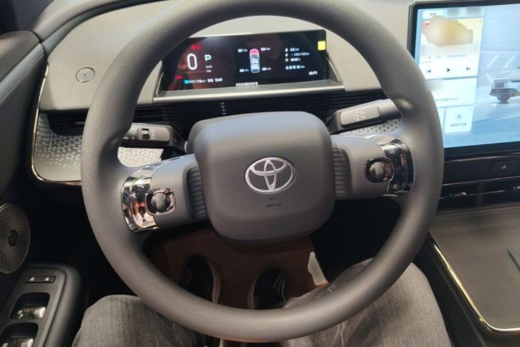 Used Toyota BZ 3X 2025 430 Air Steering Wheel