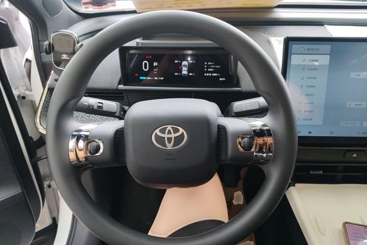 Used Toyota BZ 3X 2025 430 Air Steering Wheel