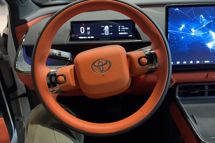 Used Toyota BZ 3X 2025 610 Max Steering Wheel