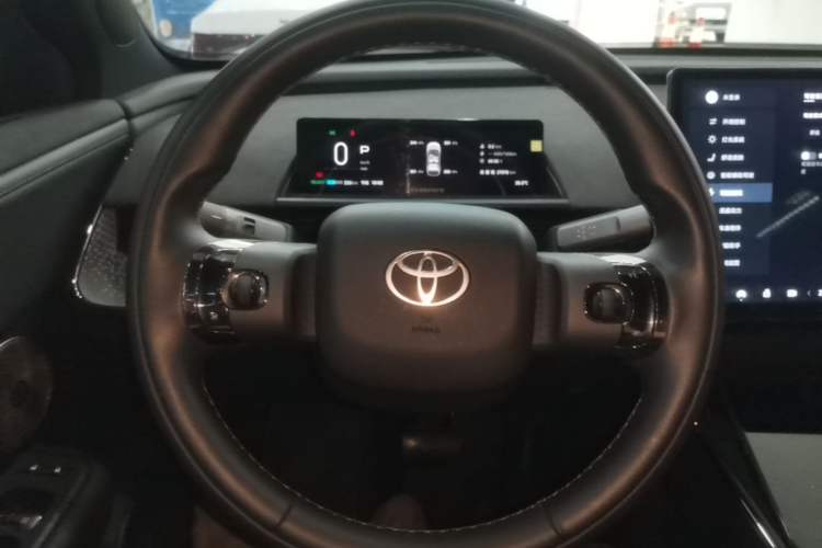 Used Toyota BZ 3X 2025 520 Pro Steering Wheel