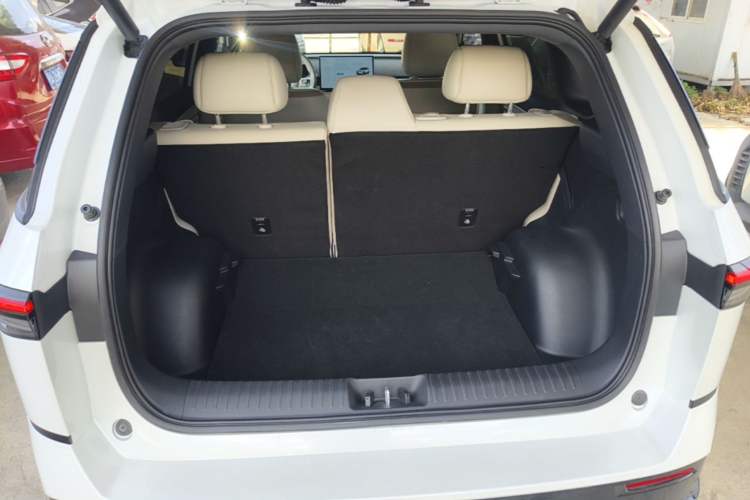 Used Toyota BZ 3X 2025 520 Pro+ LiDAR Edition Trunk
