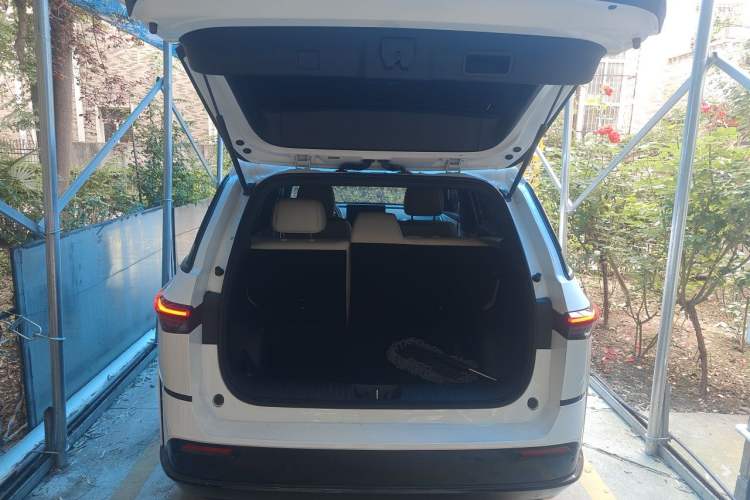Used Toyota BZ 3X 2025 520 Pro LiDAR Edition Trunk