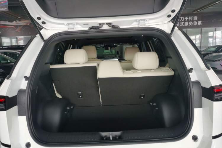 Used Toyota BZ 3X 2025 520 Pro LiDAR Edition Trunk