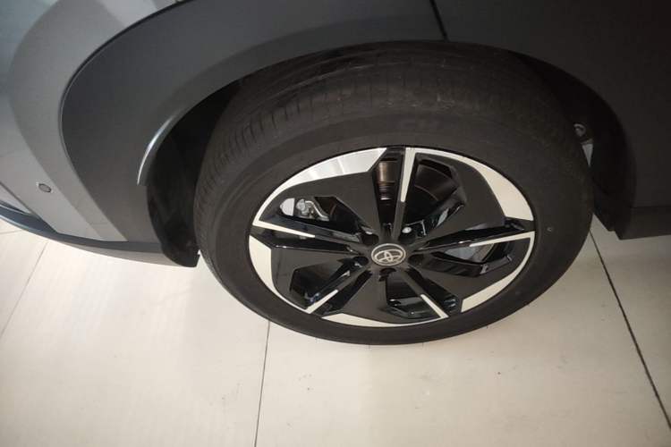 Used Toyota BZ 3X 2026 Model 520 Pro Right Rear Wheel Hub