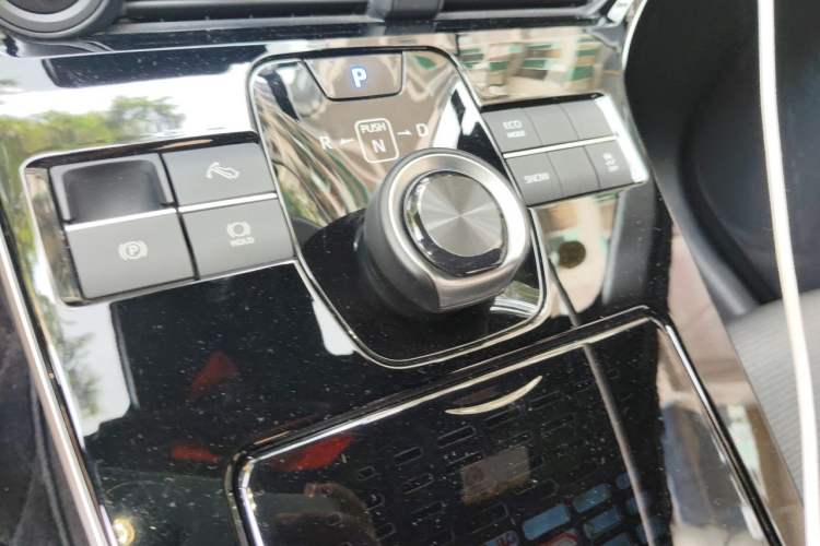 Used Toyota BZ 4X 2024 615 AIR Edition Gear Lever