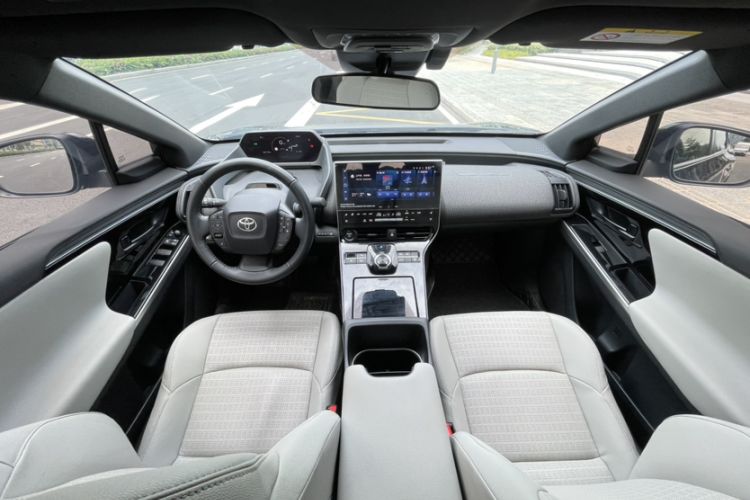 Used Toyota BZ 4X 2024 615 PRO Edition Interior 2