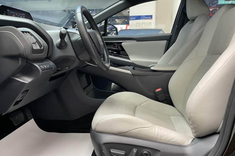 Used Toyota BZ 4X 2024 615 PRO Edition Left Front Seat