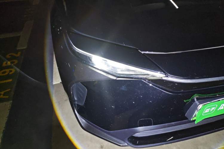Used Toyota BZ 4X 2024 615 AIR Edition Right Front Headlight