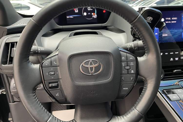 Used Toyota BZ 4X 2024 615 PRO Edition Steering Wheel
